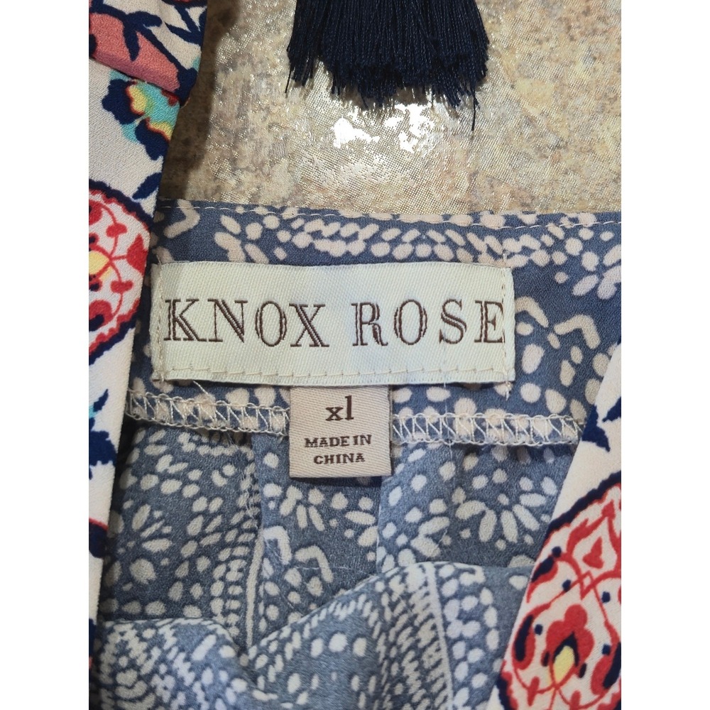 Knox Rose Womens XL Mixed Floral Print Tassel Blouse Boho Sharkbite Sleeveless - Picture 6 of 7